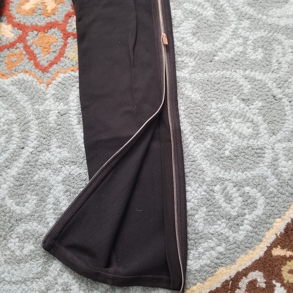 Athleta black leggings - Picture 4 of 7